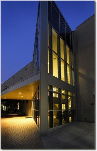 Class A Office/Medical : 2 Southern Point Pkwy, Hattiesburg, MS 39401